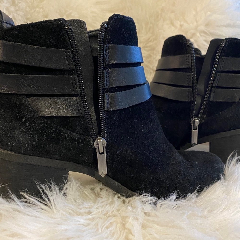 Sam Edelman Booties - Picture 2 of 6